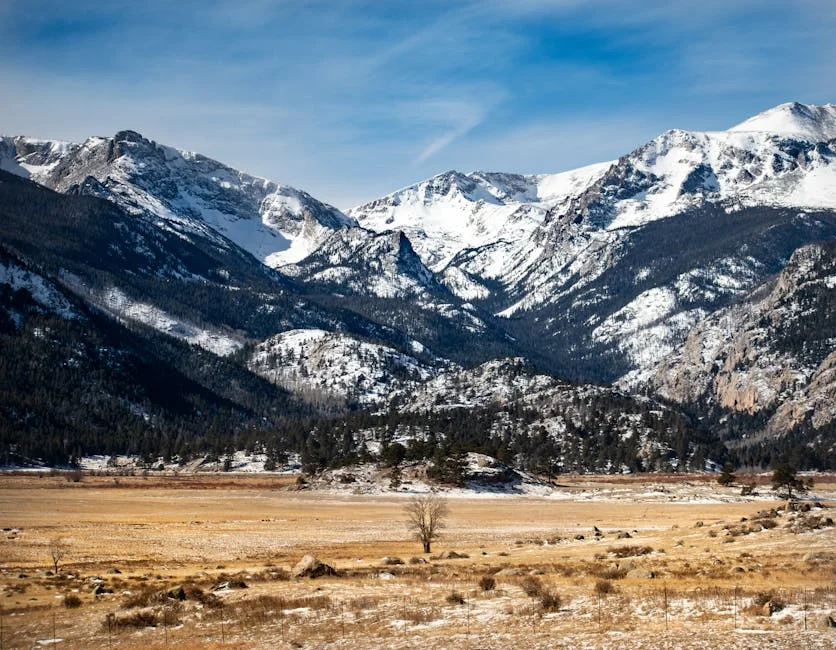 Winter mountain scenery in the Rocky Mountains with snow-covered peaks